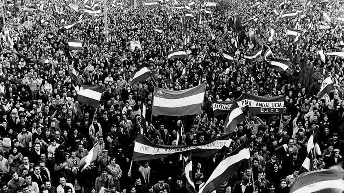 El PP andaluz consultó en 2017 las actas del Congreso sobre García Caparrós que el PP nacional se niega a abrir a su familia