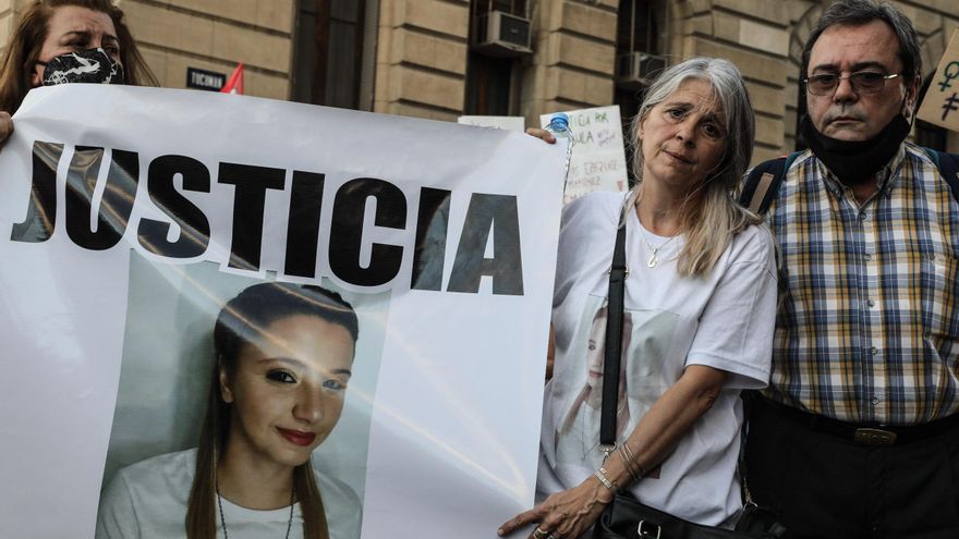 Frente a los tribunales y tras el femicidio de Úrsula, miles de mujeres volvieron a exigir "Ni Una Menos" en todo el país