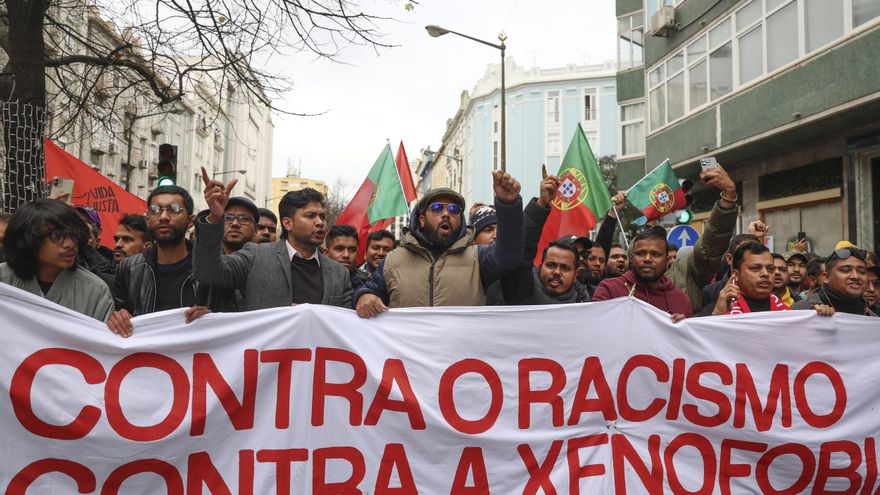 Miles de personas marchan en Lisboa en apoyo de los inmigrantes