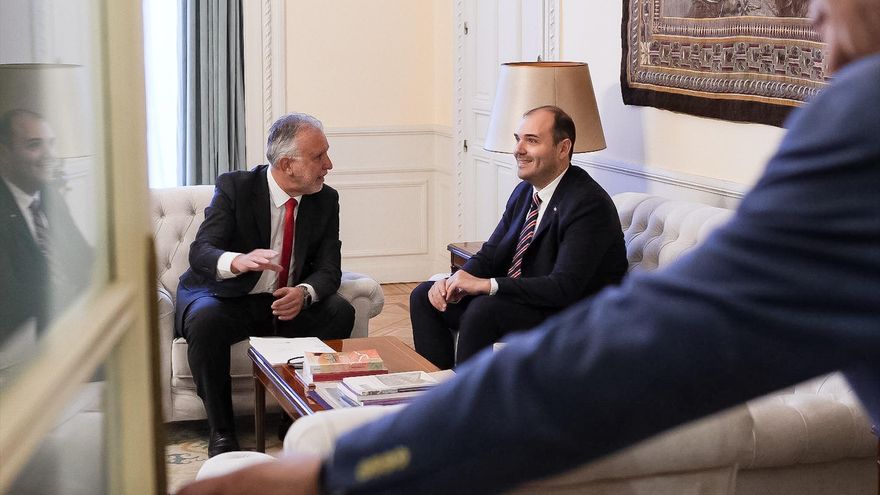 EuropaPress 6453459 ministro politica territorial memoria democratica angel victor torres