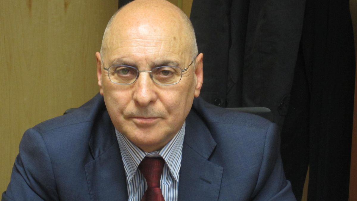 Ares (PSE): "Veo a López como secretario general del PSE, empeñado en una renovación a fondo del proyecto de PSOE"