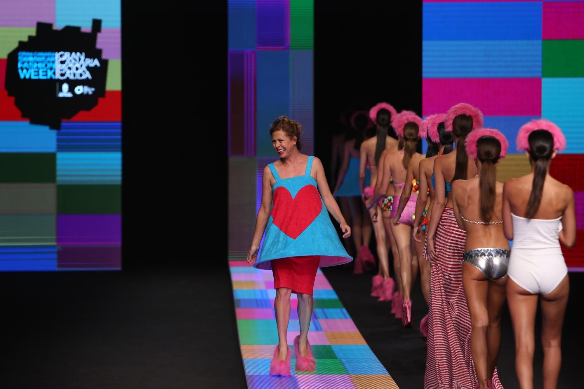 Desfile de Ágatha Ruiz de La Prada en GCModaCálida (Alejandro Ramos)