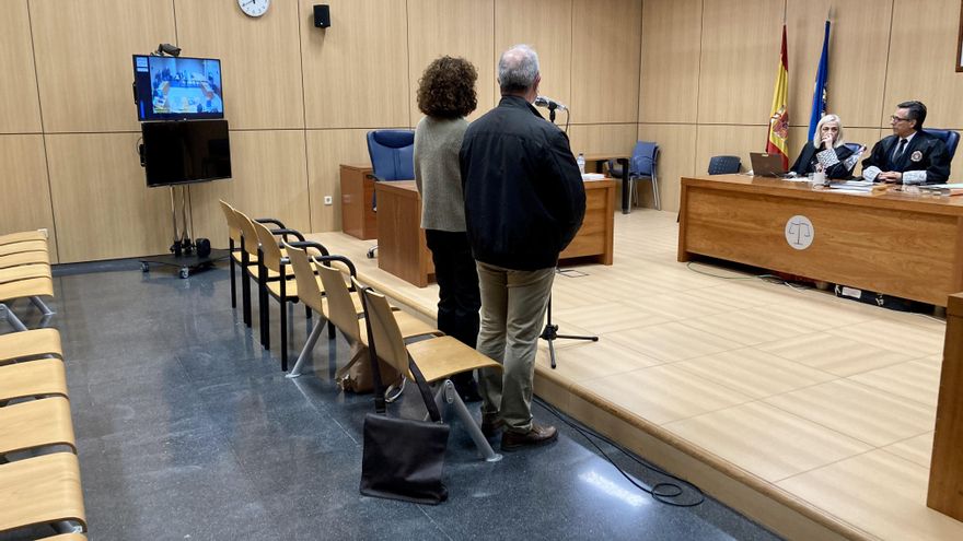 Dos funcionarios declaran que accedieron a datos de Rocío Carrasco en busca de orientación para atender a otras víctimas