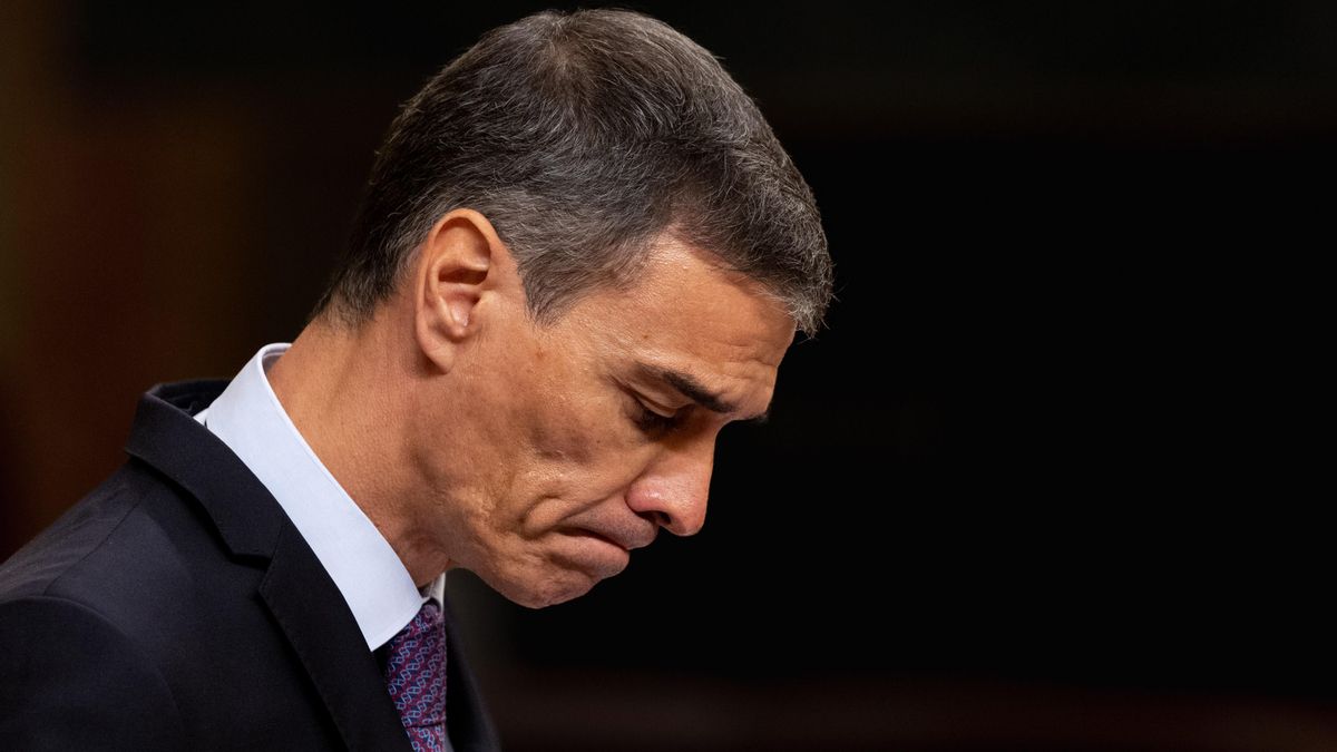 Fuentes, charcos y cloacas contra Pedro Sánchez