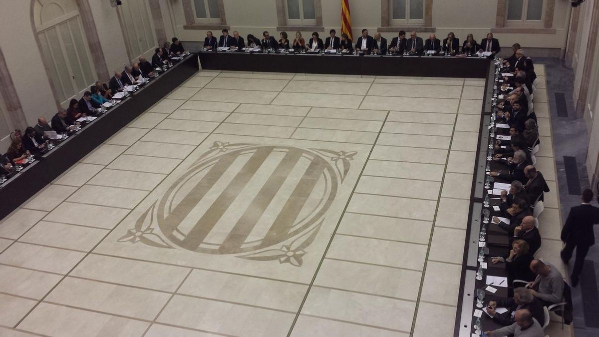 Puigdemont propone crear un Comité Ejecutivo del referéndum encabezado por Joan Ignasi Elena