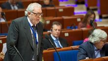 Del Kremlin a Bachar El Assad: las peligrosas amistades del senador Agramunt, una reliquia de la vieja guardia del PP valenciano