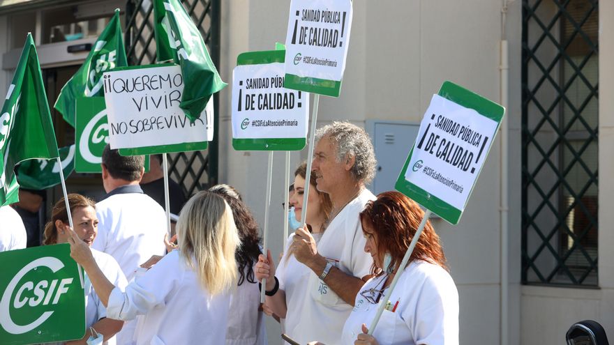 El SAS pide disculpas por el retraso en las bolsas de empleo sanitarias en Andalucía y aspira a actualizarlas cada cuatro meses