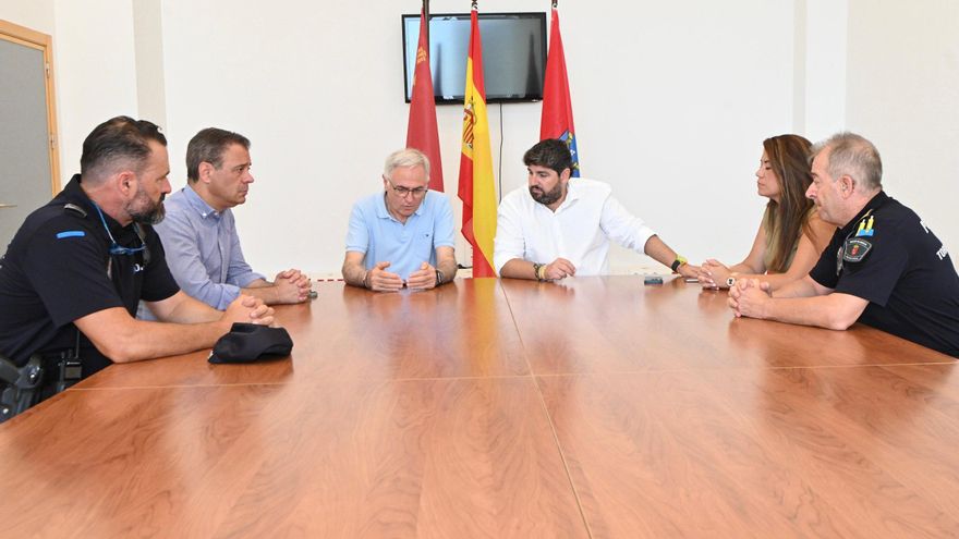 La derecha pide reforzar la seguridad en Torre Pacheco mientras la izquierda responsabiliza a Vox de los disturbios