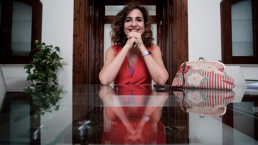 María Jesús Montero, en la sede del PSOE de Andalucía, durante la entrevista.