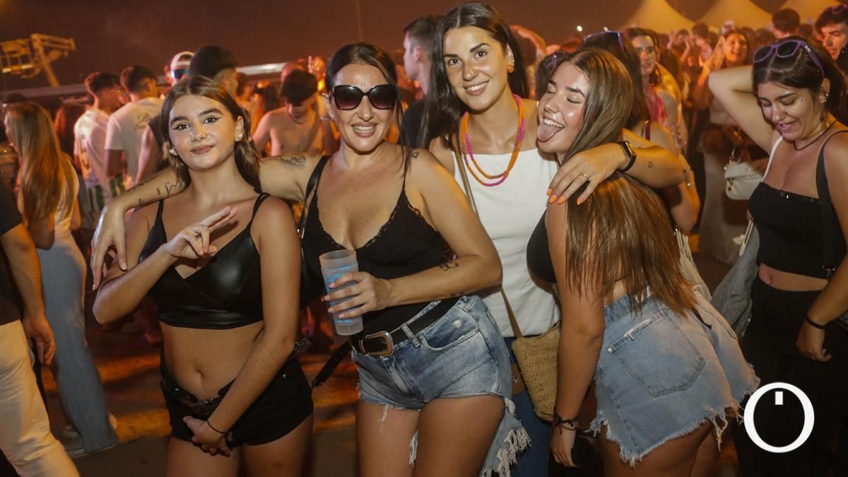 Fiesta de bienvenida universitaria