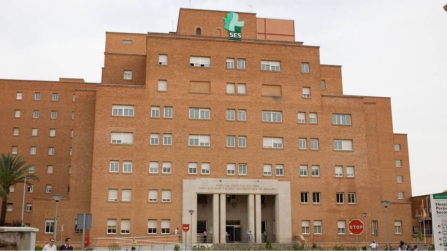 En el Perpetuo Socorro de Badajoz hay, al menos, 13 profesionales sanitarios contagiados, según Satse