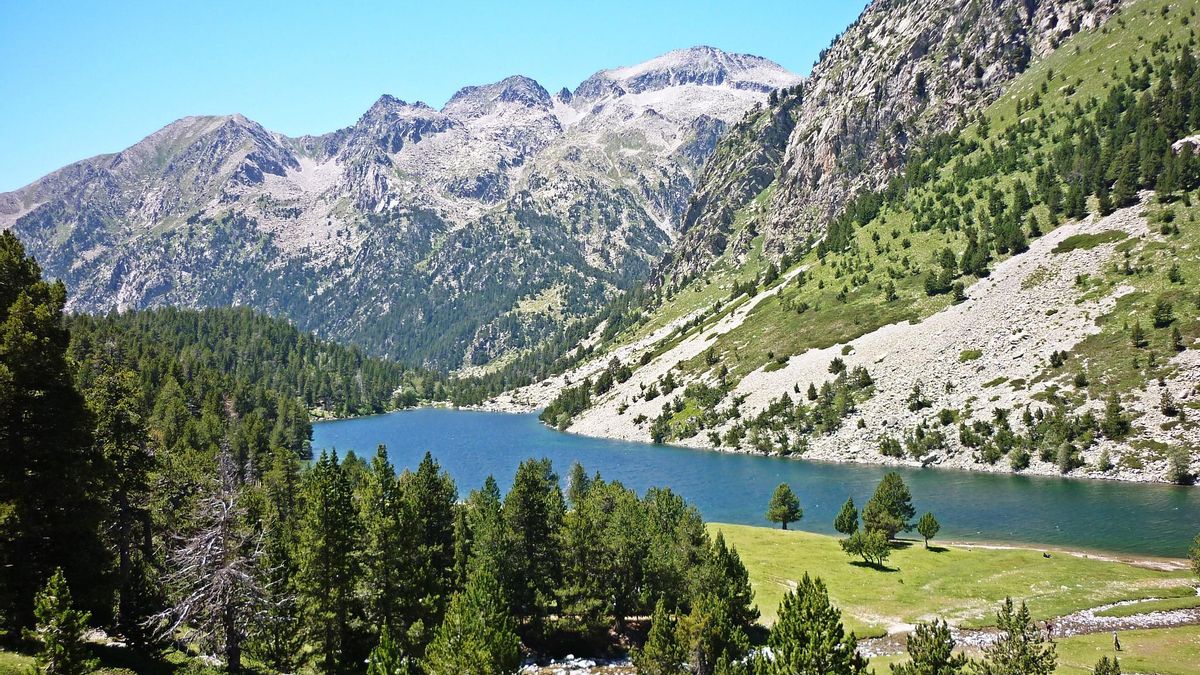 Estany Llong, uno de los grandes lagos de origen glaciar del Parque Nacional de Aigüestortes.