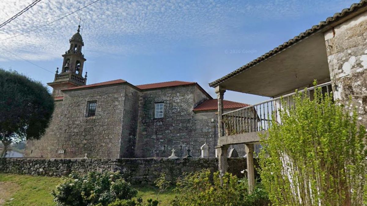 La Iglesia compostelana, gran tenedora: los activistas reclaman para viviendas sociales sus cientos de inmuebles sin uso