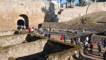 La ruta Octavio Augusto en la Alcazaba árabe de Mérida, en una edición anterior / Foto Club de Senderismo Emérita Augusta
