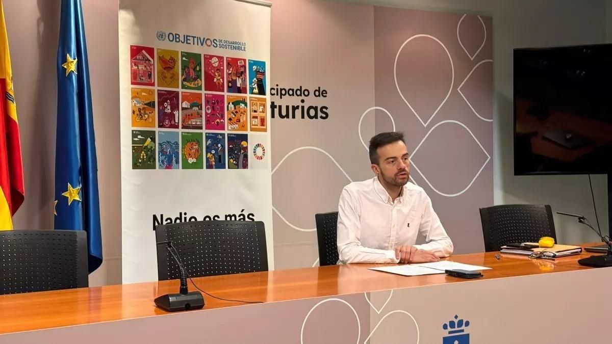 El Frente Ampliu por Asturies elige a Ponte para encabezar la lista del Congreso en las elecciones generales