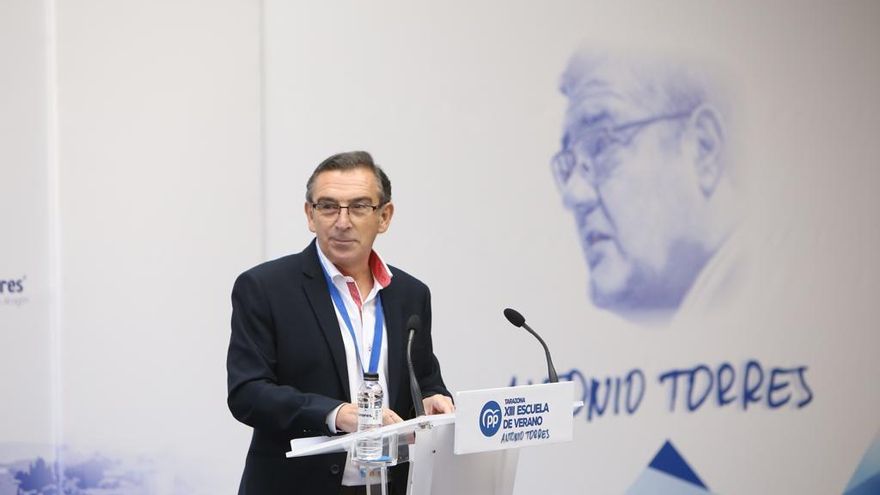 Archivo - El presidente del PP de Aragón, Luis María Beamonte.