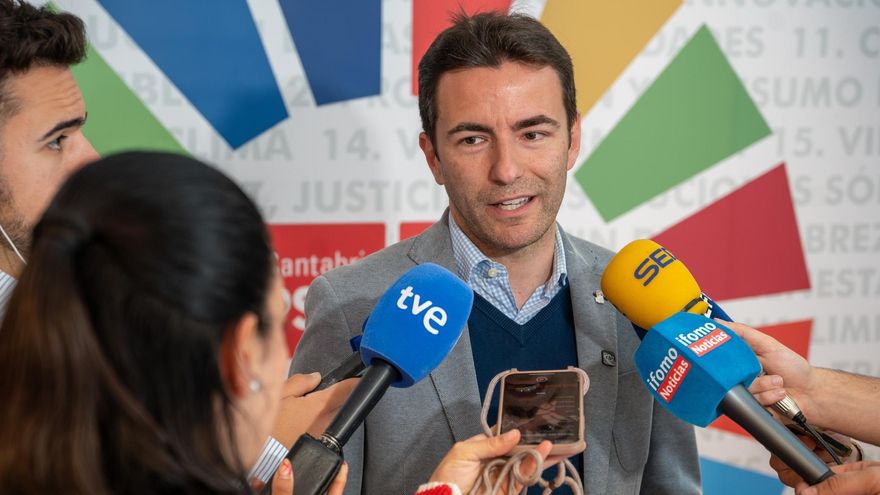 El secretario general del PSOE de Cantabria, Pedro Casares