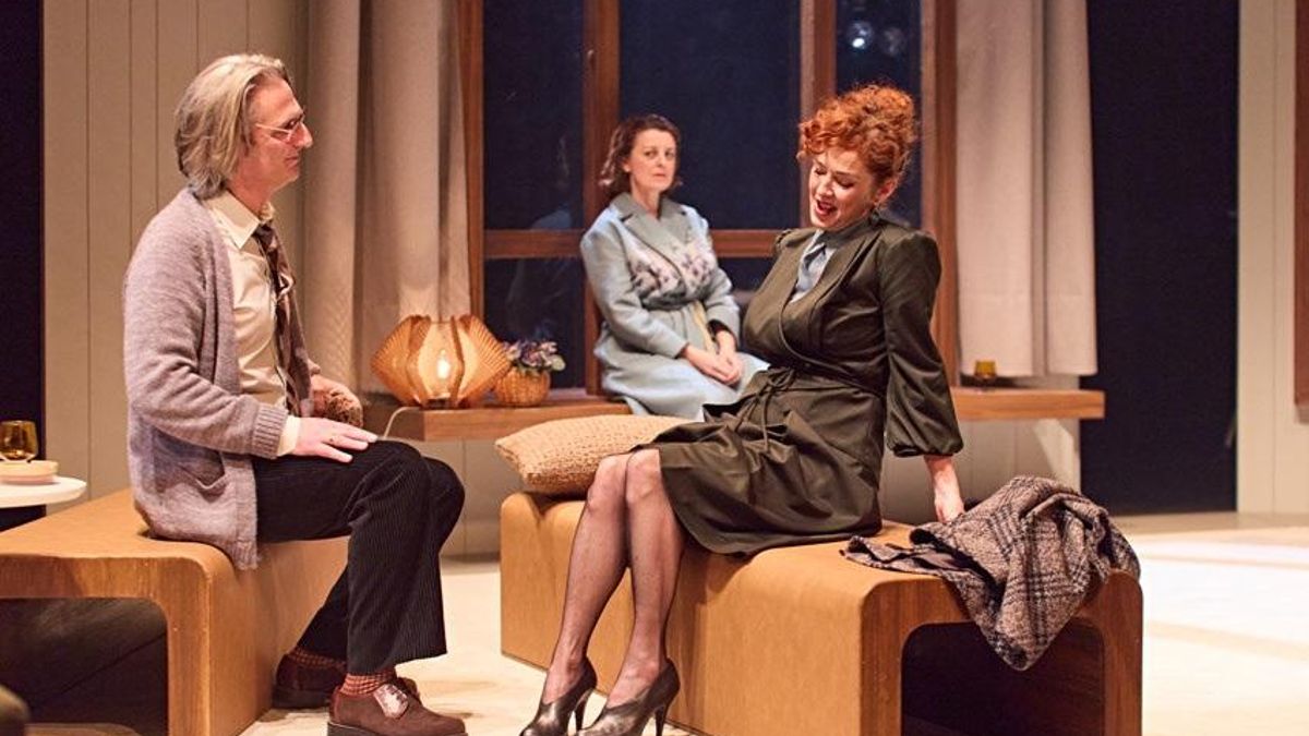 Ernesto Alterio y Marta Belenguer recalan el viernes 23 y sábado 24 en el Palacio con la obra 'Viejos tiempos'