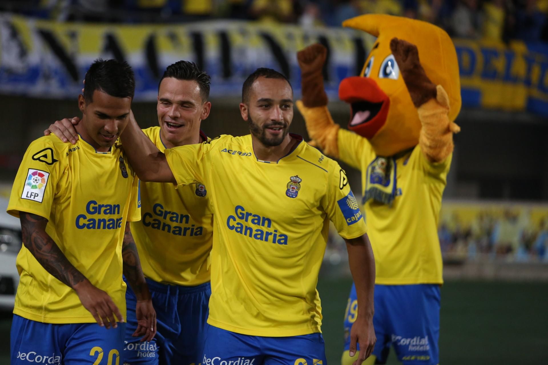 Imágenes del partido entre la UD Las Palmas y el Espanyol. (Alejandro Ramos).