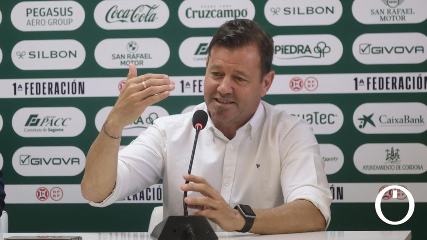 Manuel Mosquera: "No miro más allá de una victoria ante el Dépor"