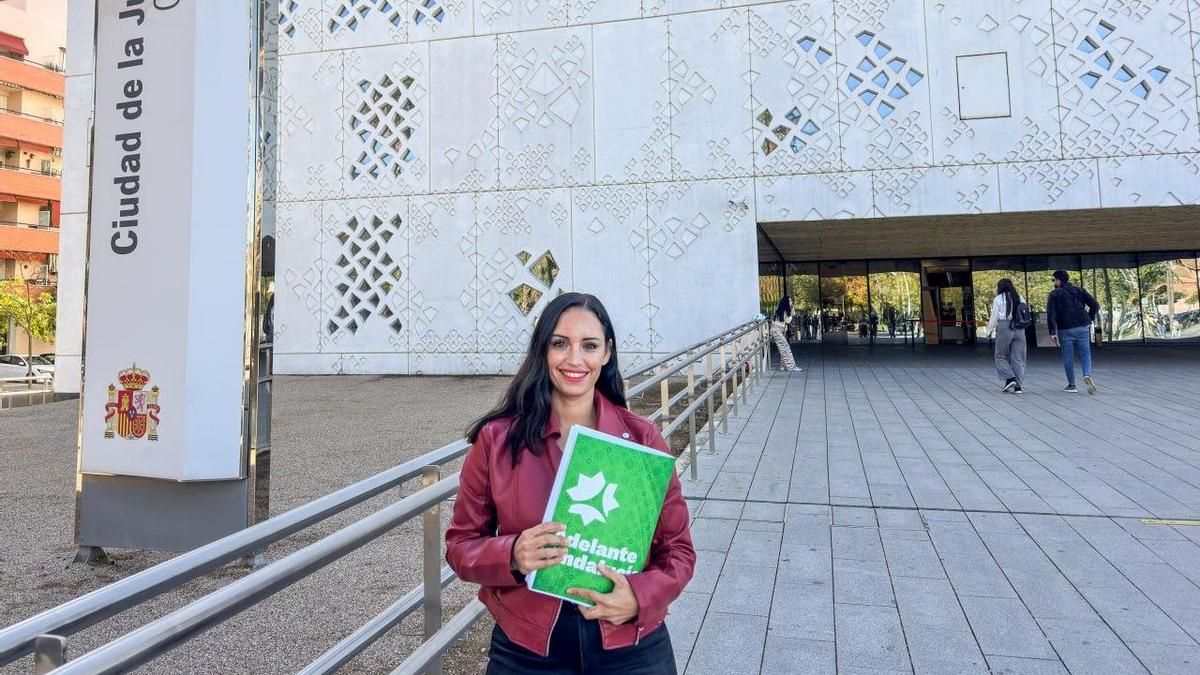 Carmen Sánchez, candidata de Adelante Andalucía al Congreso por Córdoba