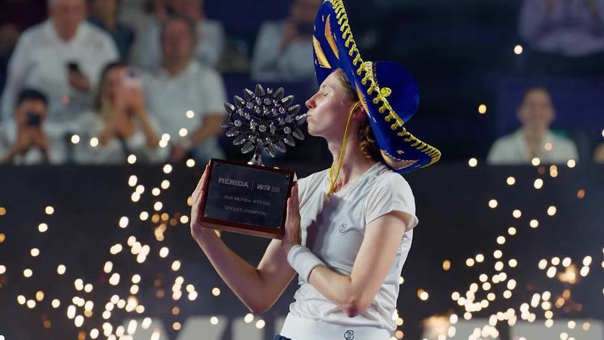 Nacida en Moldavia pero afincada en Cantabria, esta tenista ha ganado dos finales el mismo día y ya es de las 40 mejores del mundo