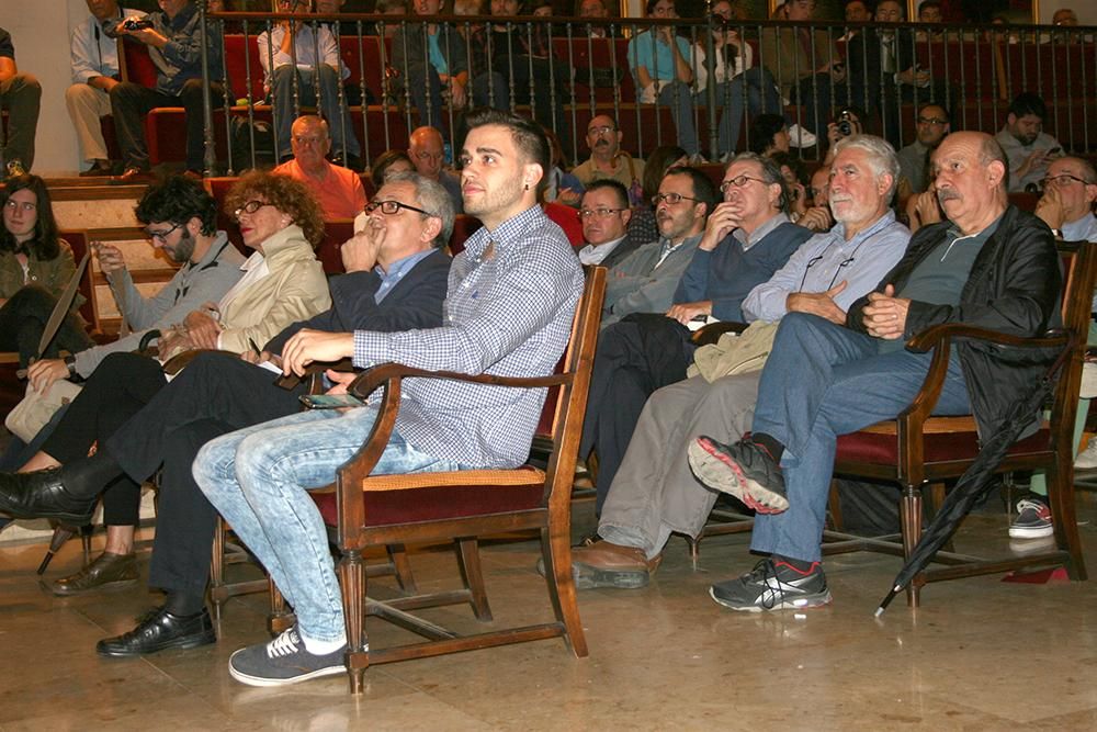 El director de eldiariocv.es, Adolf Beltran, junto al síndic de Compromís en las Corts, Fran Ferri