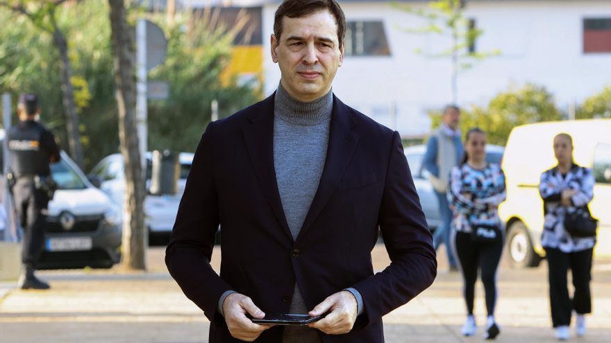 La jueza envía a juicio al hermano de Pedro Sánchez tras rechazar su último recurso