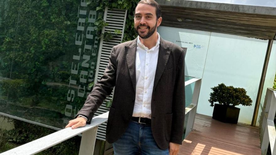 Eduardo Lamadrid: "Los vecinos y asociaciones hacen mucho ruido en los medios pero las terrazas y los bares de Santander dan vida y seguridad a la calle"