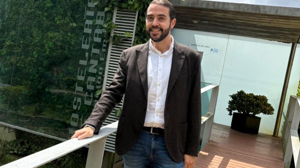 Eduardo Lamadrid: "Los vecinos y asociaciones hacen mucho ruido en los medios pero las terrazas y los bares de Santander dan vida y seguridad a la calle"