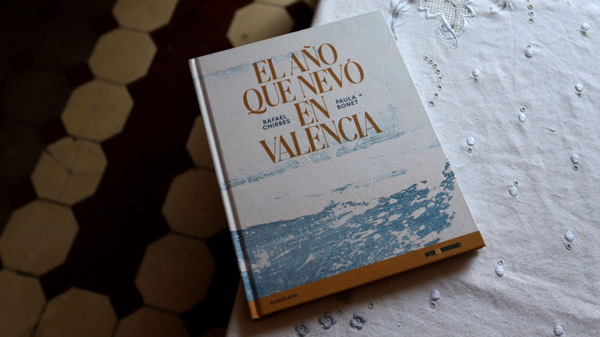 La edición ilustrada de 'El año que nevó en Valencia' inaugura la colección Intervenciones de Anagrama.