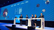 Pablo Casado, en el ebate con Christian Kremer (vicesecretario general del PPE), Roberta Metsola (eurodiputada del Partido Nacionalista de Malta), Sybrand Buma (líder de los democristianos holandeses) y Kai Mykkänen (ministro del Interior finlandés).