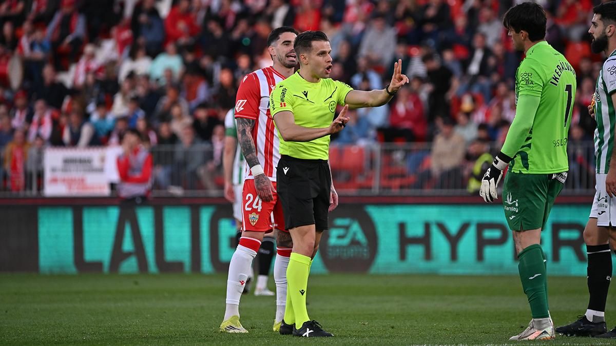 Las imágenes de la UD Almería - Córdoba CF