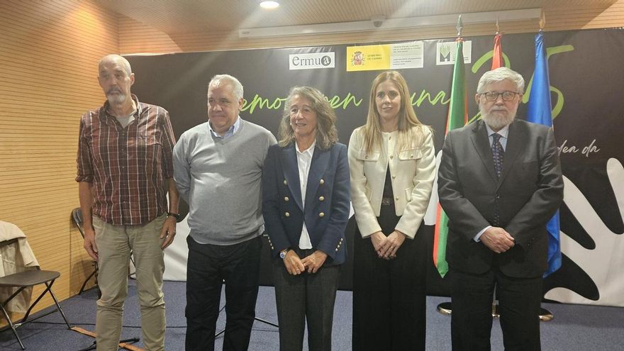 El Gobierno de España homenajea a las víctimas del terrorismo como "brújula moral" de la democracia por el Día de la Memoria