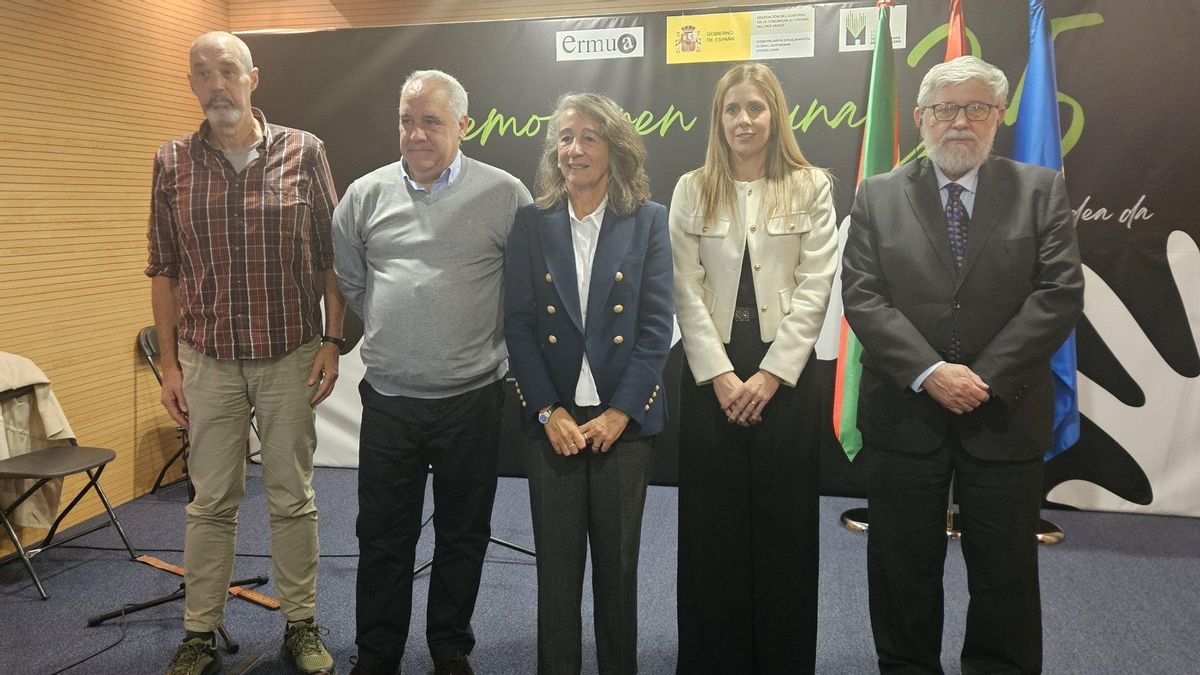 El Gobierno de España homenajea a las víctimas del terrorismo como "brújula moral" de la democracia por el Día de la Memoria