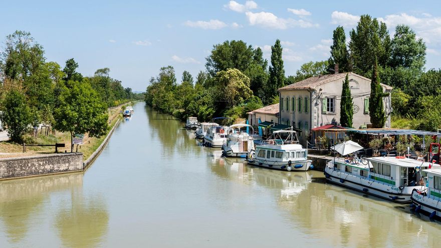 El canal francés creado con la ambición de unir el Atántico con el Meditérraneo y es Patrimonio Mundial de la UNESCO