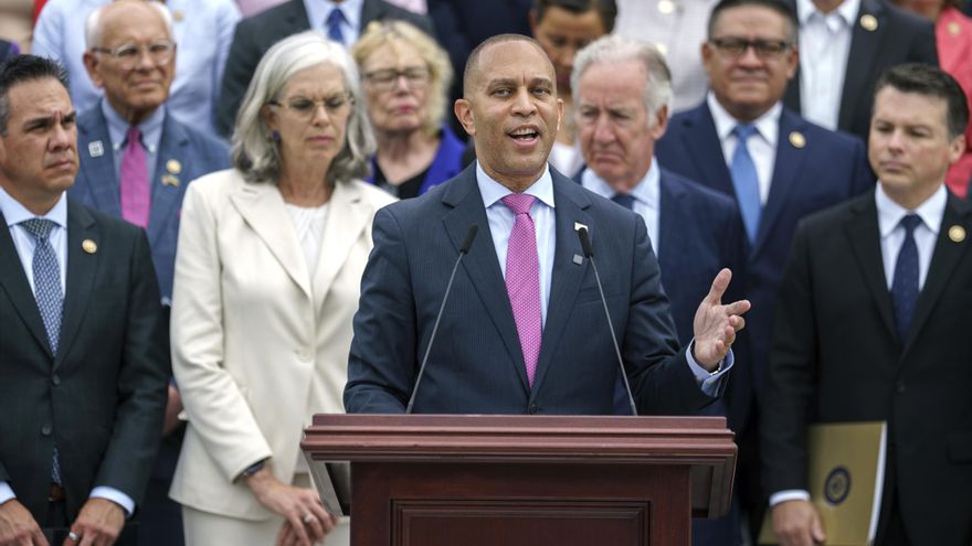 Récord de los demócratas en el Congreso de EE.UU. con un discurso de 8,5 horas