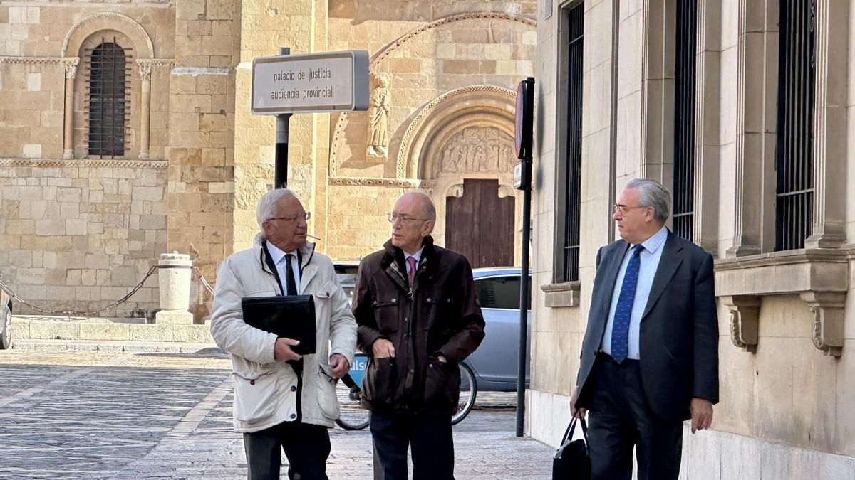 Los empresarios y directivos mineros de León acusados de fraude masivo se defienden desacreditando la causa