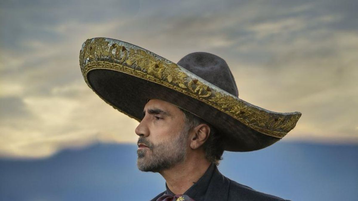 Archivo - El cantante mexicano Alejandro Fernández