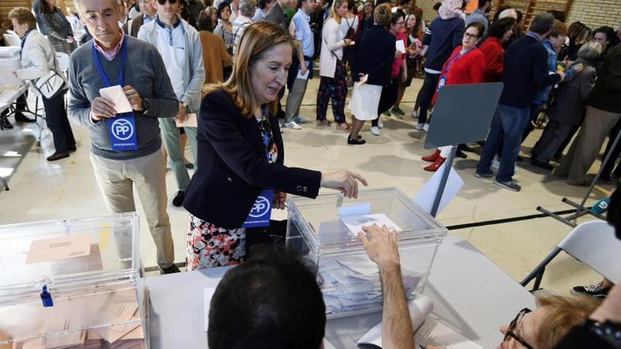 Ana Pastor llama al voto para que " dibujemos el futuro que queremos"
