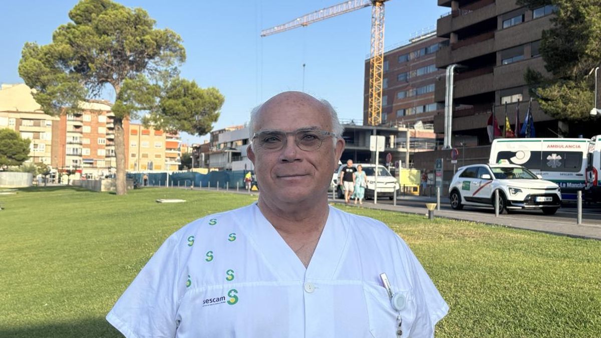 Antonio Santiago Salinas, jefe del Servicio de Urología de la Gerencia de Atención Integrada de Albacete y presidente de la Comisión Nacional de Urología