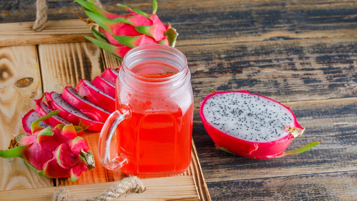 El zumo de pitahaya está delicioso y se puede combinar con otras frutas como el plátano o la papaya
