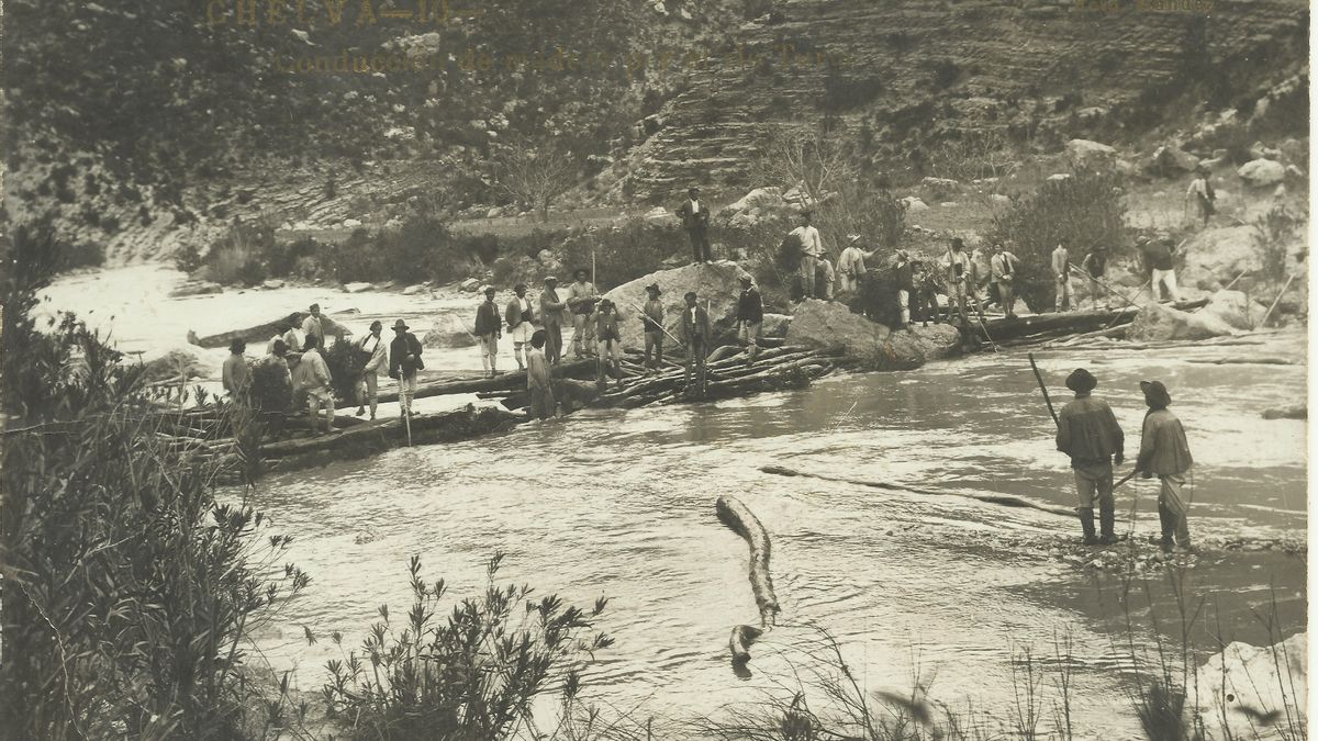 Madereros de Chelva en el río Turia.