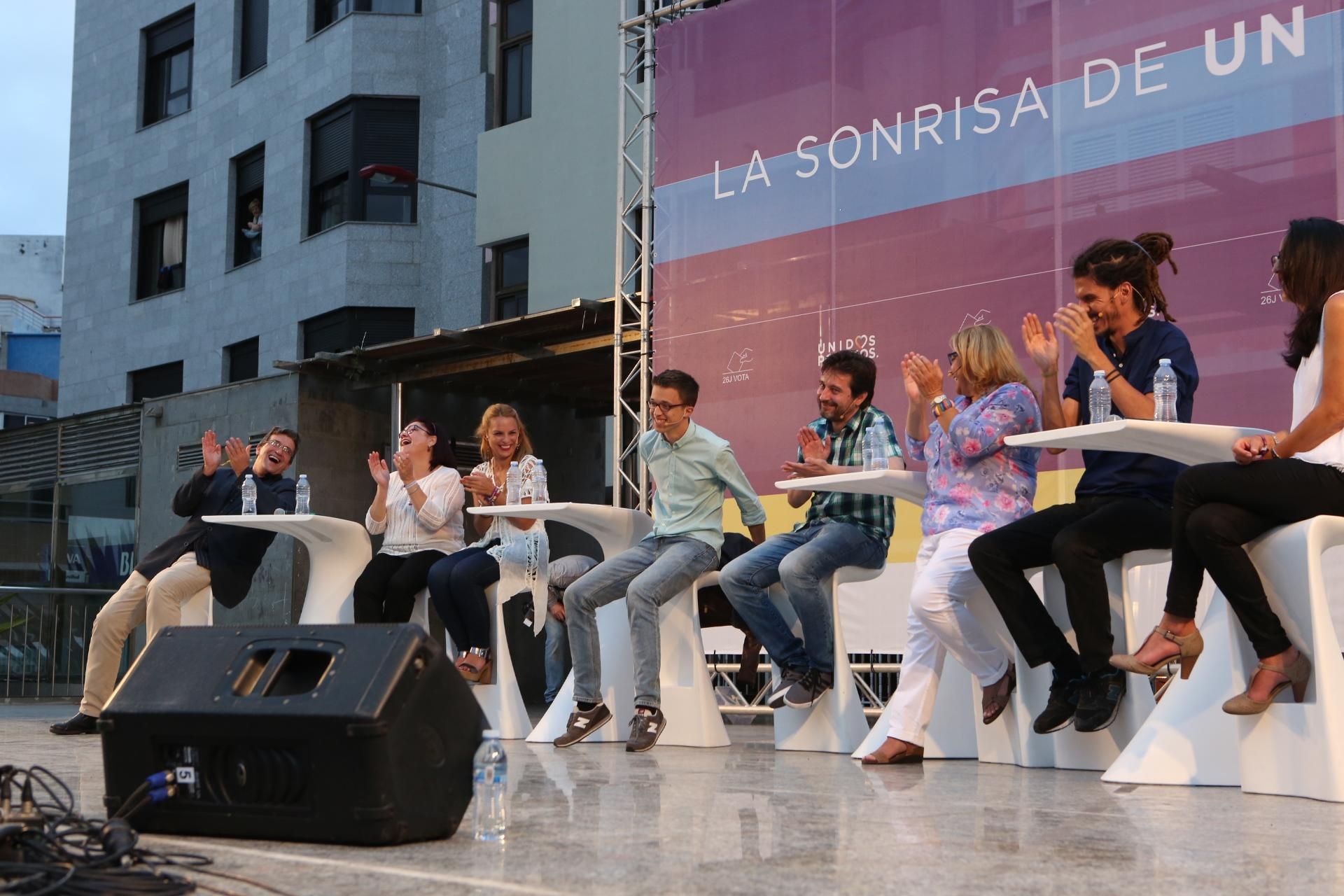 Javier Doreste, Carmen Valido, Noemí Santana, Íñigo Errejón, Rafael Mayoral, Meri Pita, Alberto Rodríguez y María Alemán