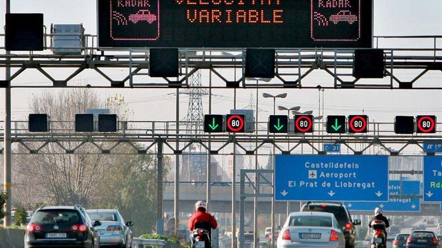 Barcelona restringirá el tráfico por contaminación a partir de diciembre
