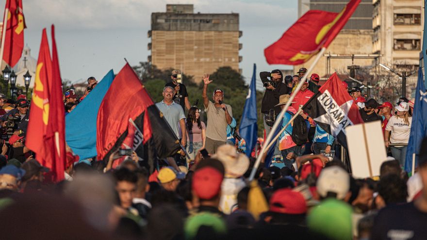 El chavismo se dice ganador en el cierre de campaña electoral frente a una minoría opositora
