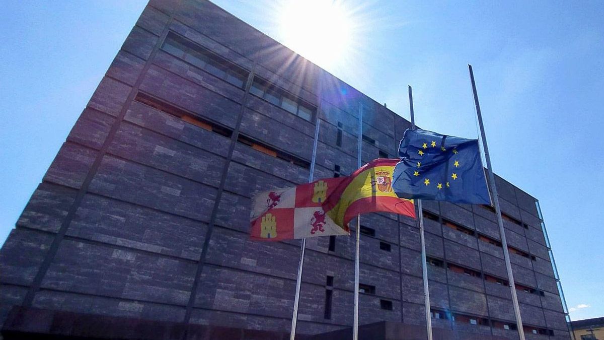 Los arquitectos guían un recorrido por edificios emblemáticos en el festival ‘León abre sus puertas’