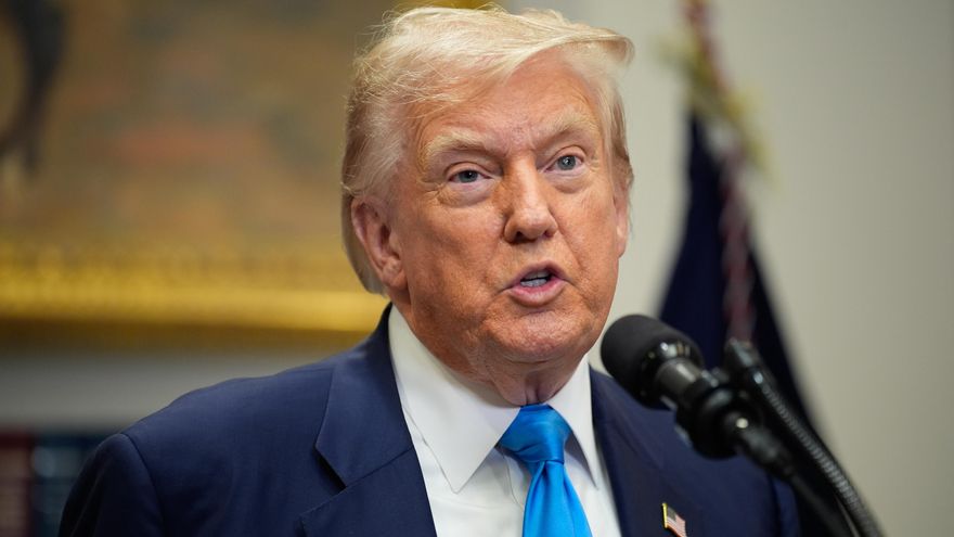 Trump despliega dos submarinos nucleares tras su bronca pública con el halcón de Putin