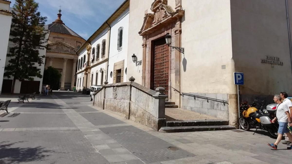 Patrimonio da luz verde a las obras de conservación y reparación de cubiertas en el Colegio de Santa Catalina