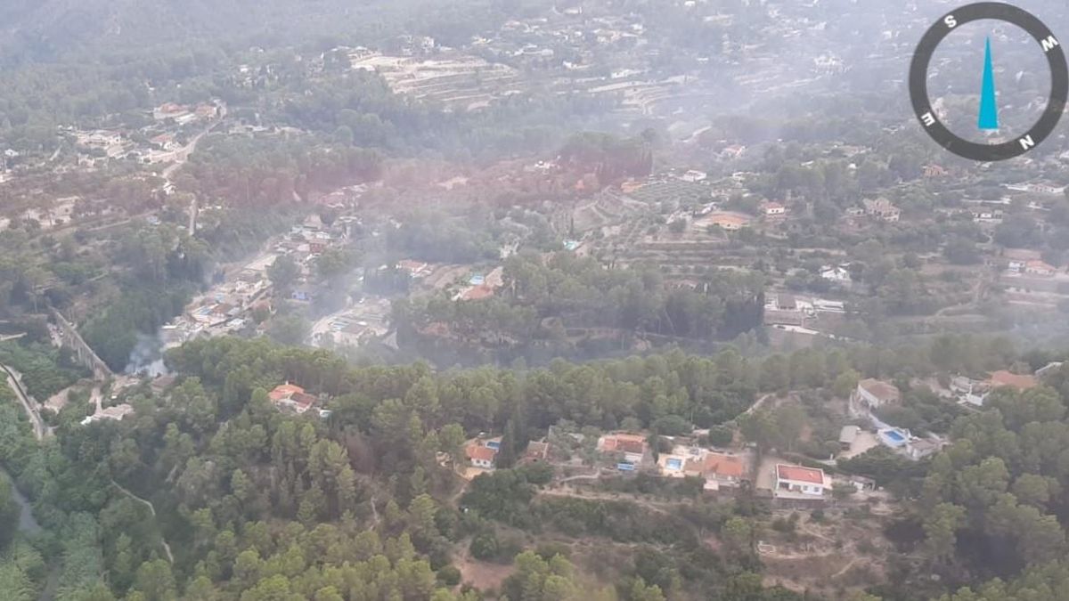 Imagen del incendio en Xàtiva.